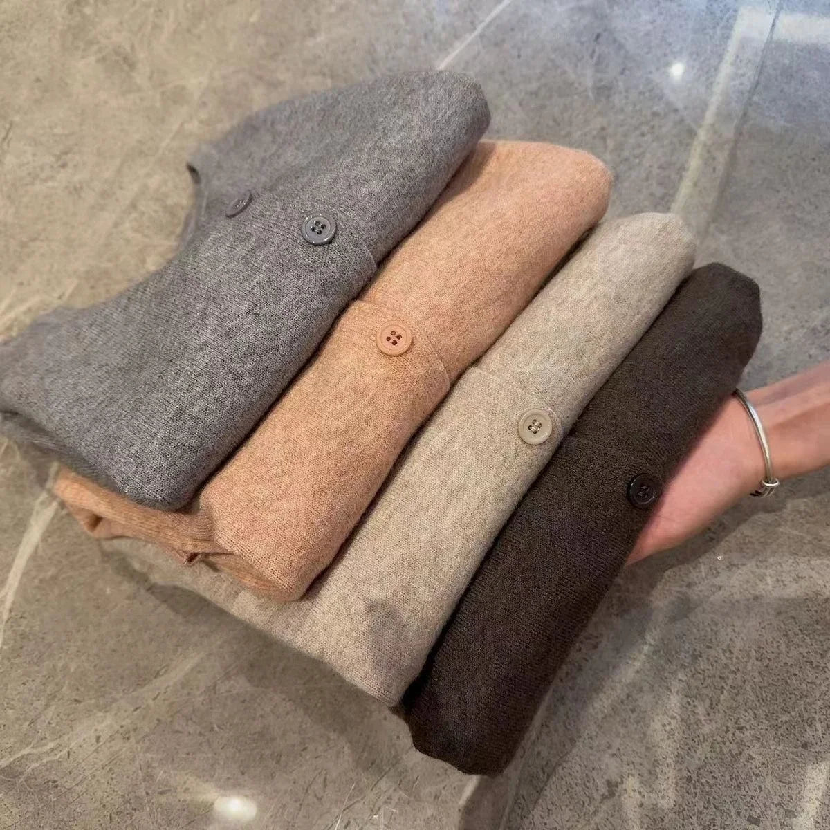 Women’s Fleece Knit Loose Short Sweater – Round Neck Warm Casual Korean Style